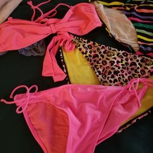 4 bathing suits *2 tops with 1*